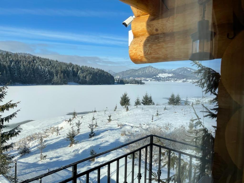 Chalet Du Lac Colibita Exterior photo